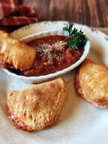 Easy Mini Calzone Pizza Dippers