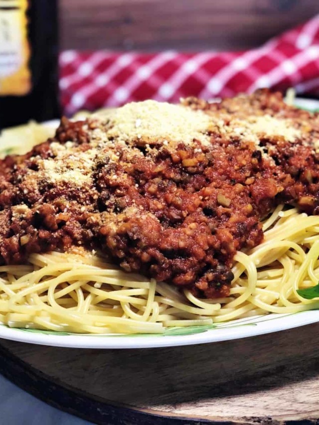 How to Make Easy Hearty Vegan Spaghetti