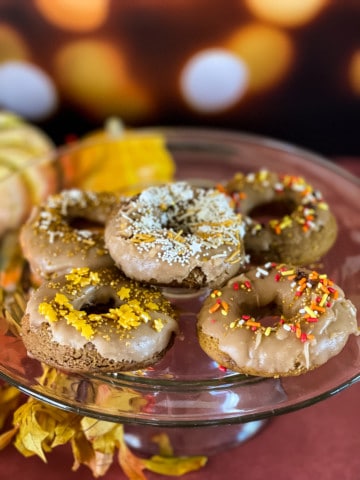 glass tray with baked donuts