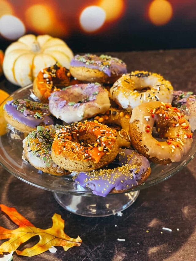 Vegan Pumpkin Spice Donuts: Fall’s Irresistible Baked Delight!