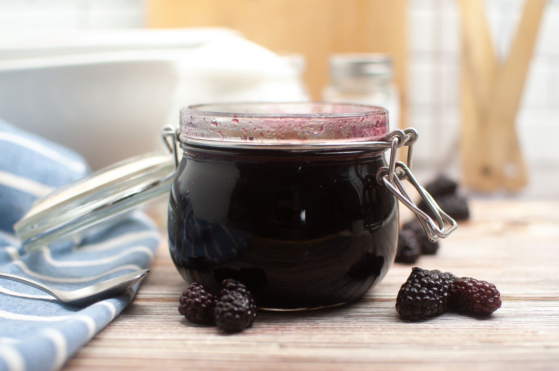 Velvety Vegan Blackberry Jam: Pure Fruit Goodness - Veggie Fun Kitchen