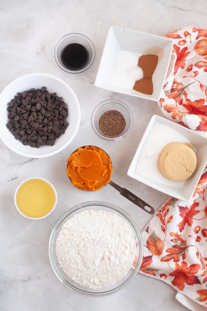 Ingredients for vegan pumpkin chocolate chip cookies listed in the blog post.